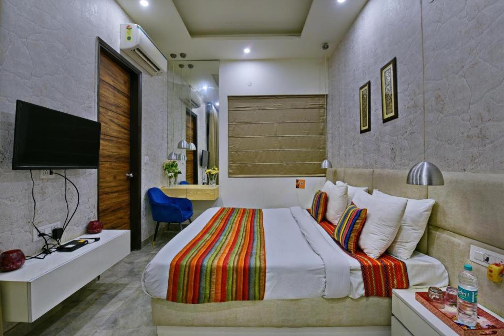 Hotel Konark A Family Stay Aerocity New Delhi Bagian luar foto